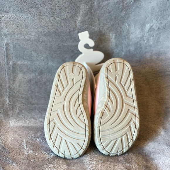 Crown and Ivy baby girl boots - Picture 8 of 9